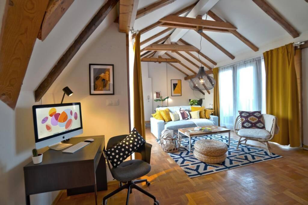 Apartment Contemporary Boho Style Loft Center *